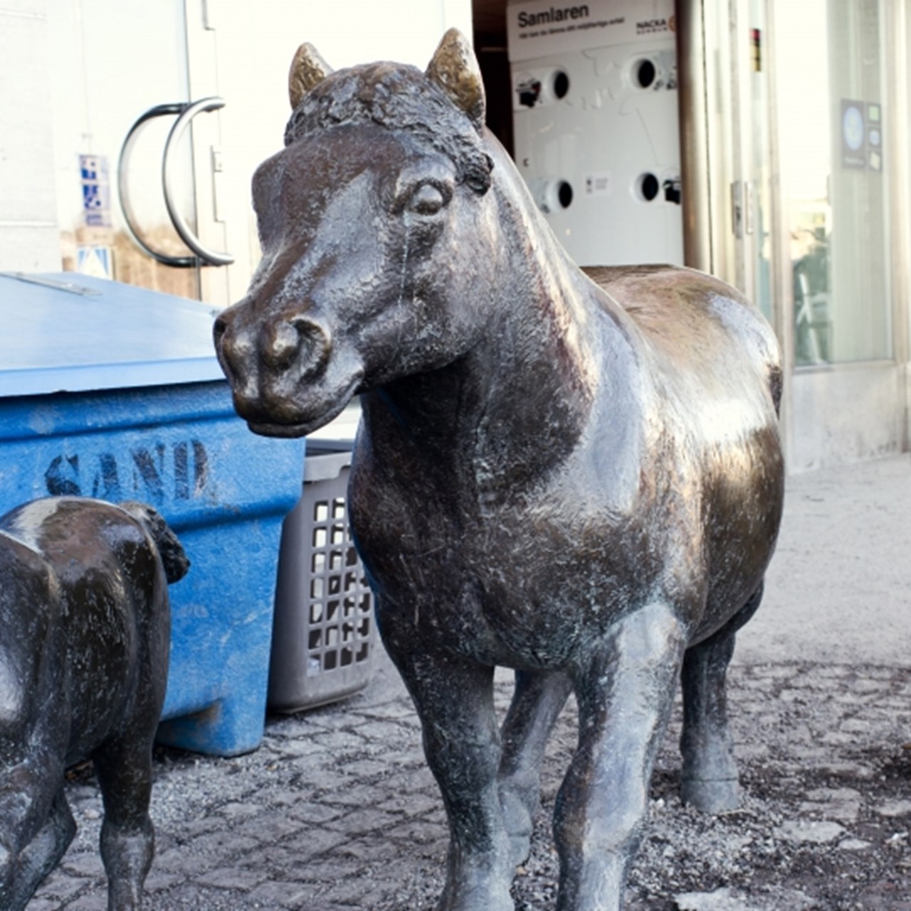 Orminge Nya matupplevelser i Orminge Centrum - konditori och sush... - Atrium ...